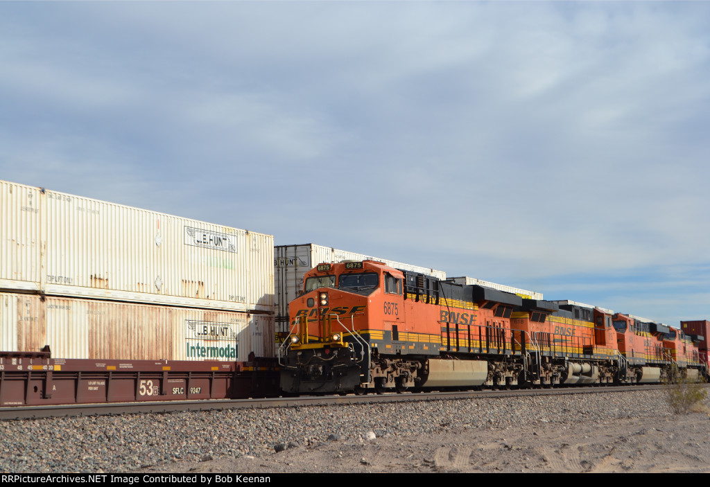 BNSF 6875